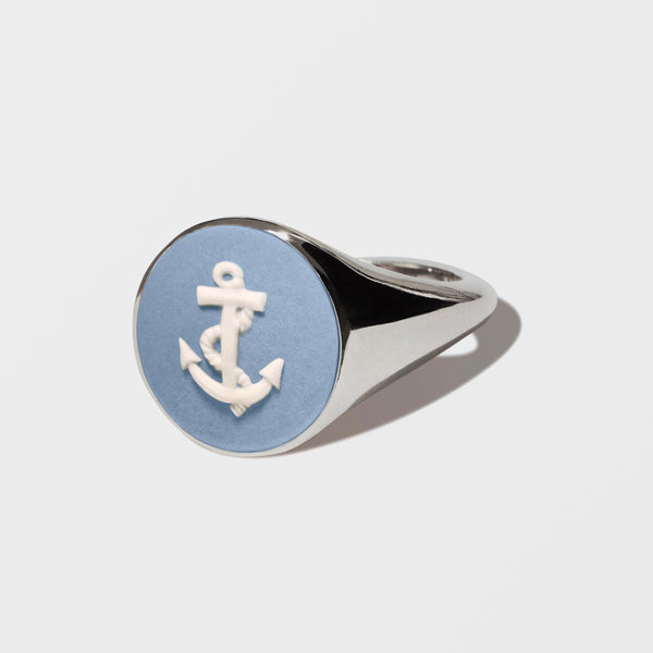 BLUE/WHITE ANCHOR VINTAGE CERAMIC CAMEO SILVER ROUND SIGNET RING