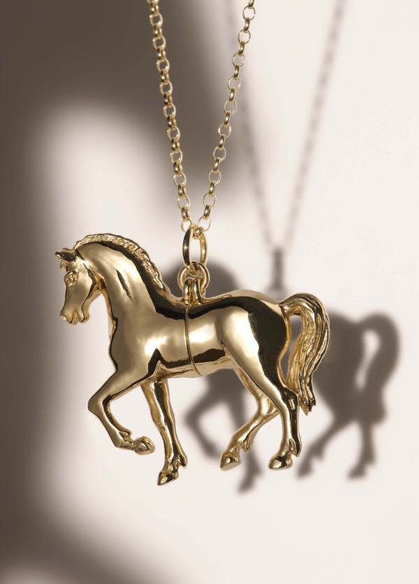 GOLD HORSE LOCKET