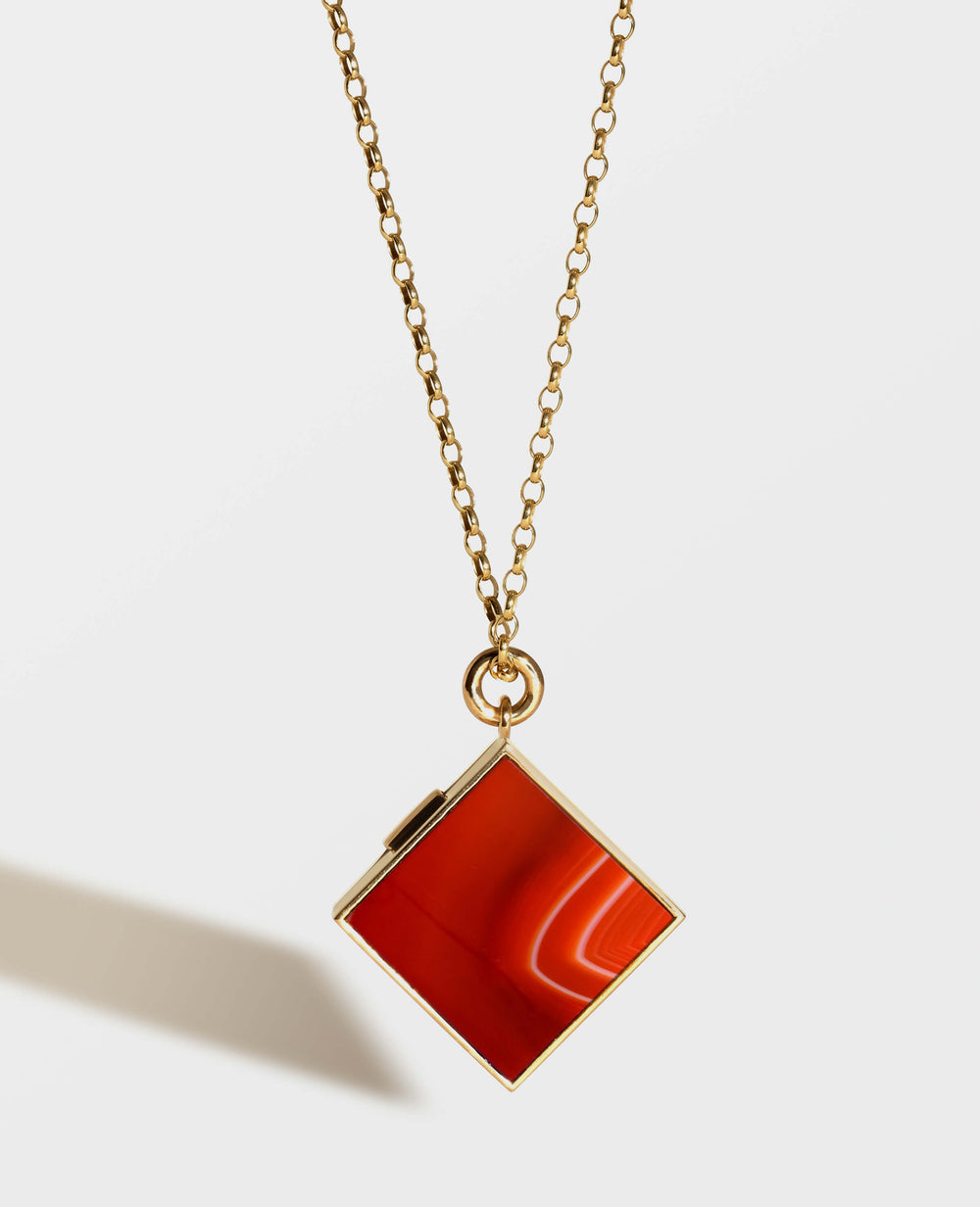 Ferian - Contemporary symbolic jewellery reframing British heritage.