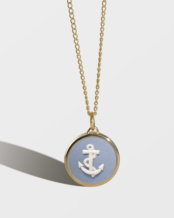 VINTAGE CAMEO NAUTICAL GOLD SMALL PENDANT NECKLACES